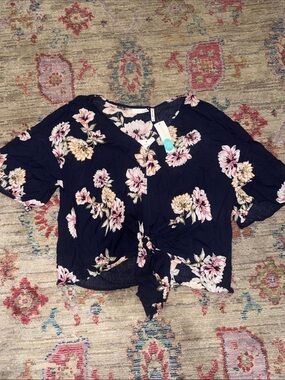 Floral Tie-Front Crop Top in Navy